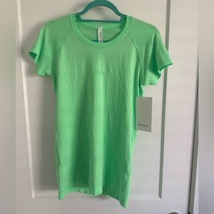 Lululemon Swiftly Tech Short Sleeve 2.0